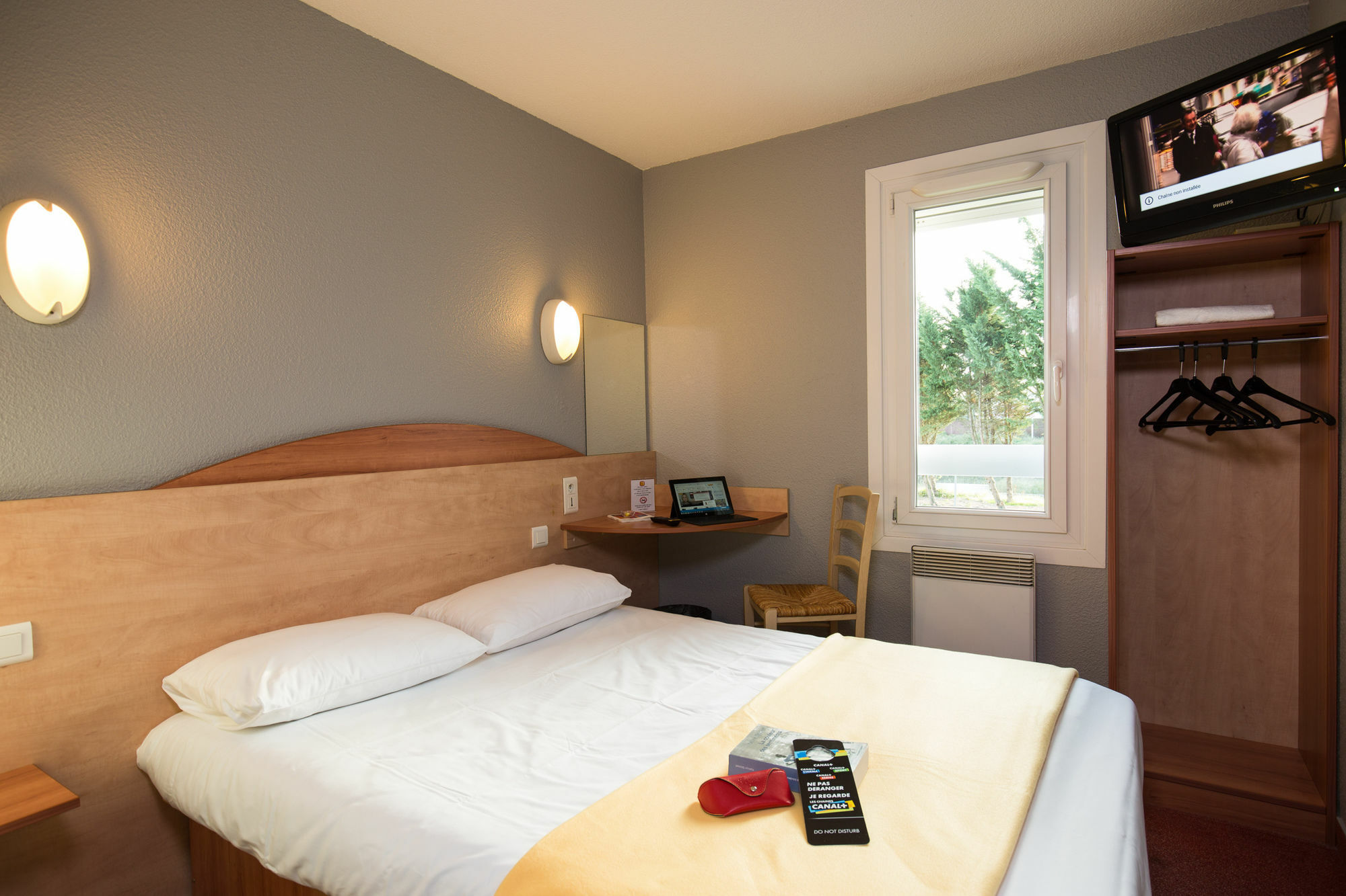 Kyriad Direct Orleans - La Chapelle St Mesmin Екстер'єр фото