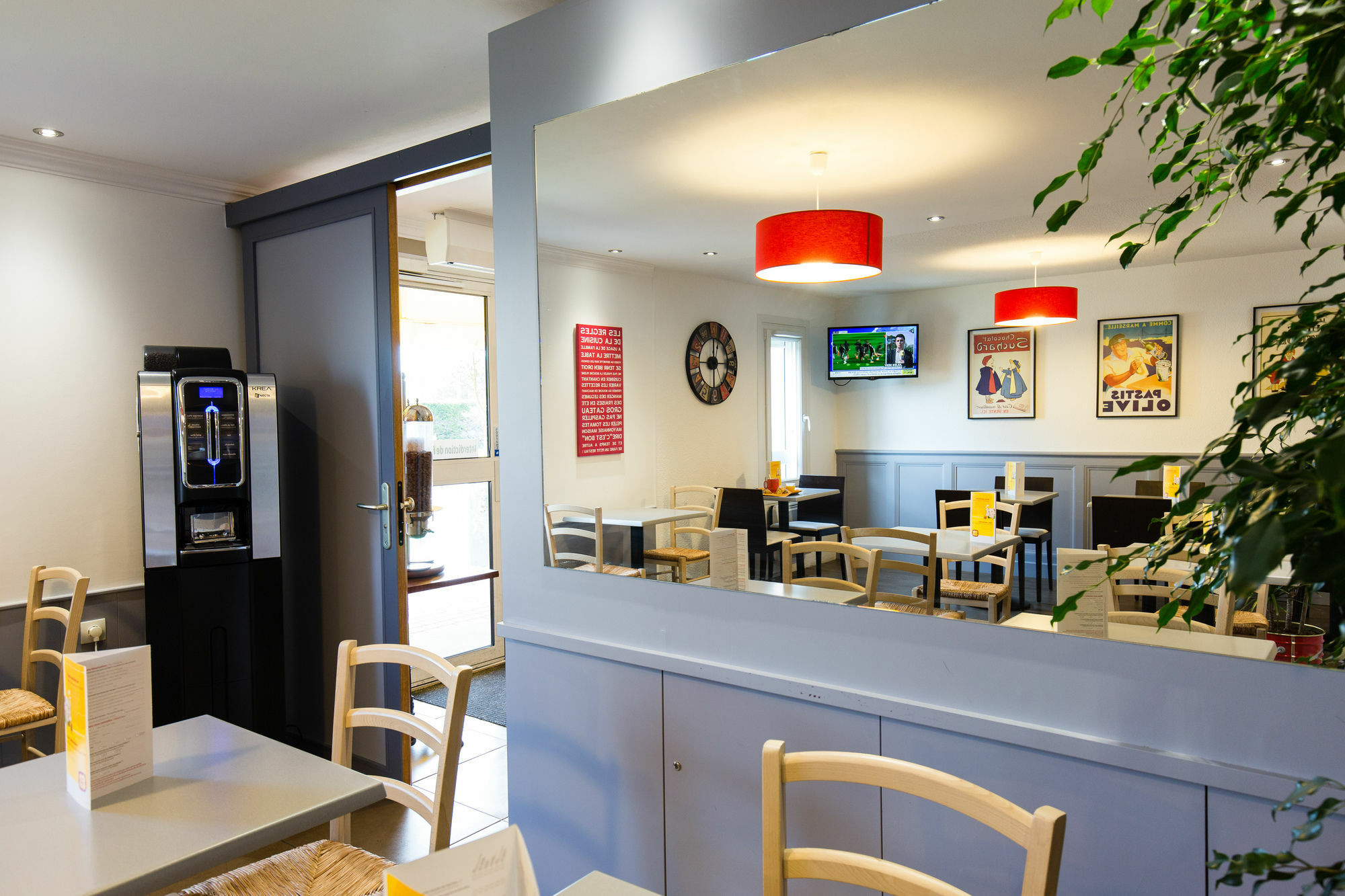 Kyriad Direct Orleans - La Chapelle St Mesmin Екстер'єр фото