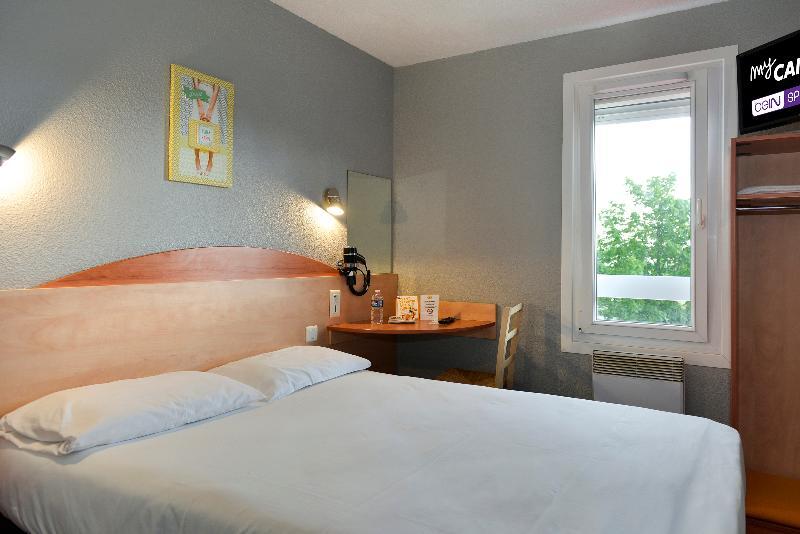 Kyriad Direct Orleans - La Chapelle St Mesmin Екстер'єр фото